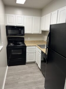 Kitchen Room - Palm Isle Apartments in Biloxi, MS