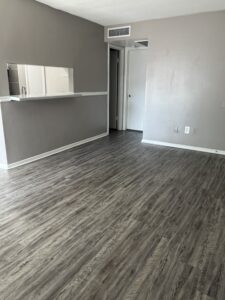 Trailwood Village Apartment Empty Living Room