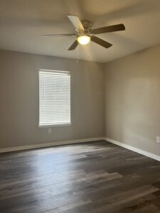 Edgewater Pointe Apartments Interior Spacious Living Room